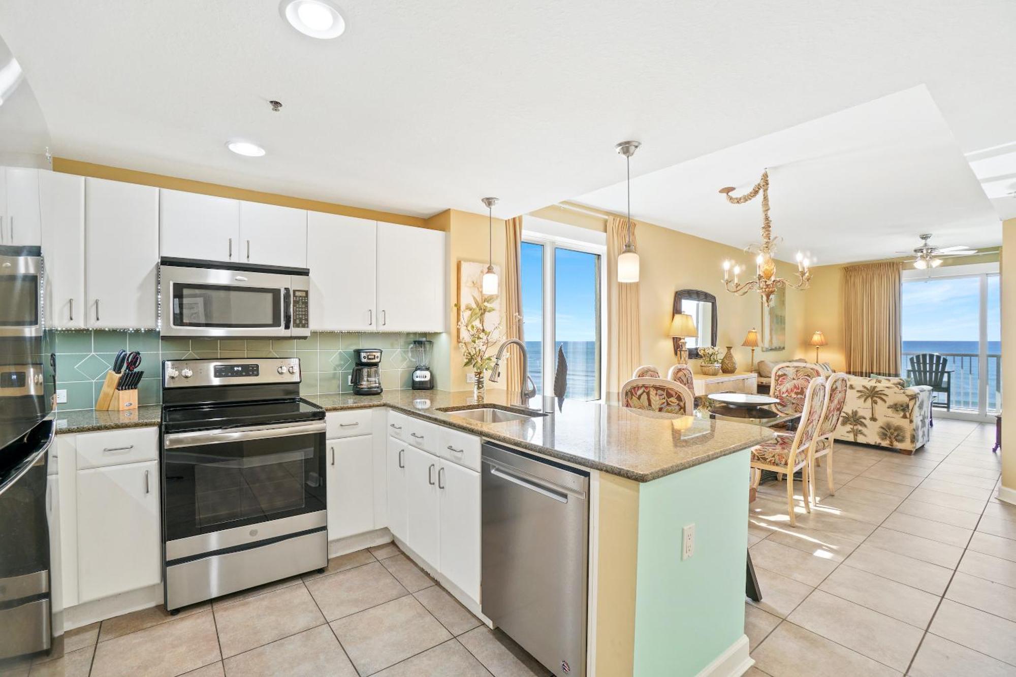 Grand Panama Beach Resort Pet Friendly Rentals By Panhandle Getaways Panama City Beach Rom bilde